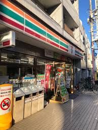 セブンイレブン 中野大和町1丁目店の画像