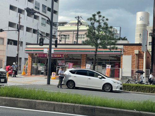 セブンイレブン　上本町の画像