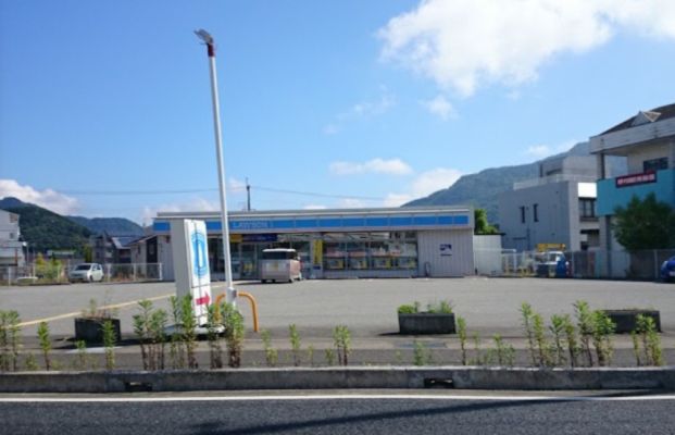 ローソン丹波市南多田店の画像