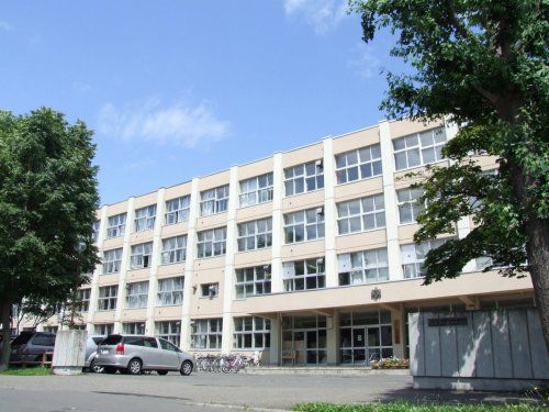 札幌市立北栄中学校の画像