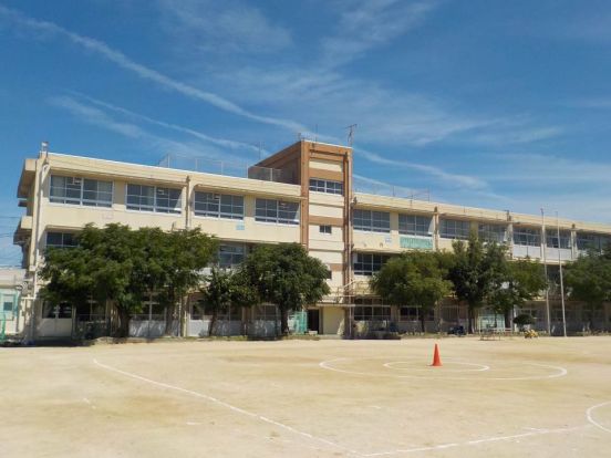 堺市立南八下小学校の画像