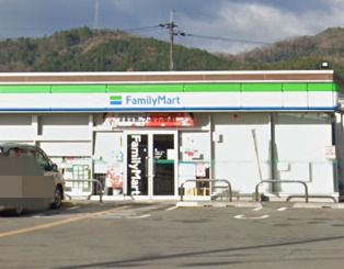 ファミリーマート 中町森本店の画像