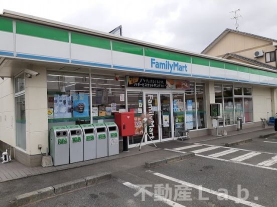 ファミリーマート あきた店の画像