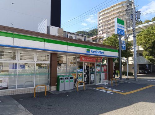 ファミリーマート 熊内町店の画像