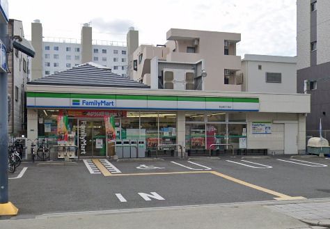 ファミリーマート 新北野三丁目店の画像