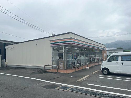 セブンイレブン　八代萩原1丁目店の画像