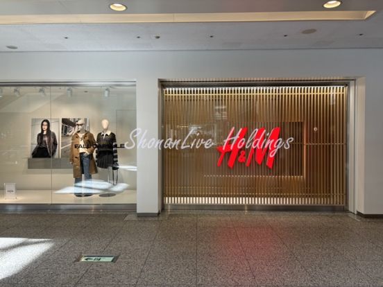 H&M ランドマークプラザ横浜店の画像