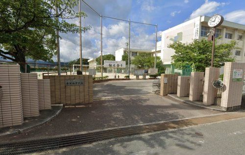 春日市立春日西中学校の画像