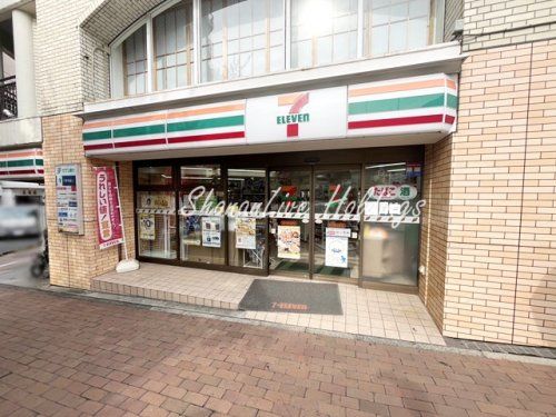 セブンイレブン　横浜中華街朱雀門店の画像