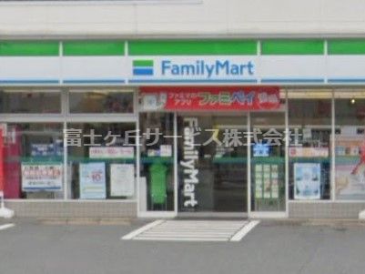 ファミリーマート 豊川諏訪二丁目店の画像