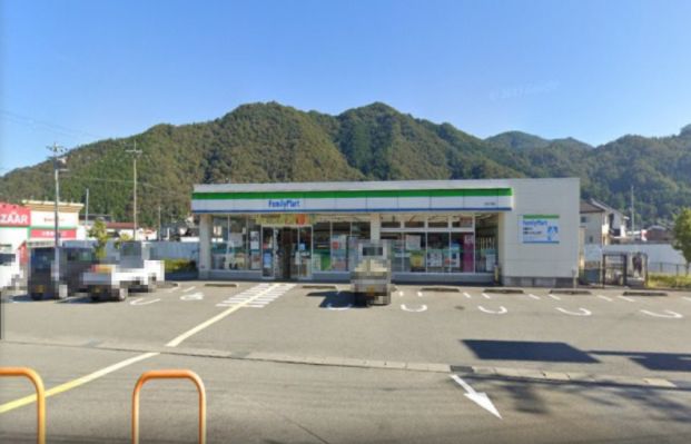 ファミリーマート出石川原店の画像