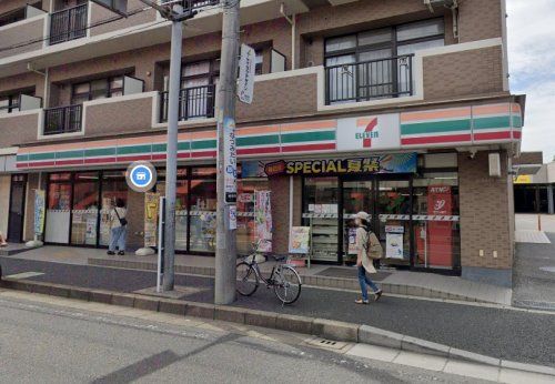 セブンイレブン 船橋塚田駅前店の画像