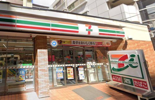 セブンイレブン 船橋本町4丁目店の画像