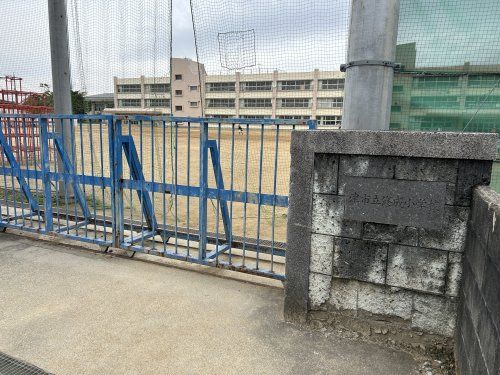 津市立修成小学校の画像