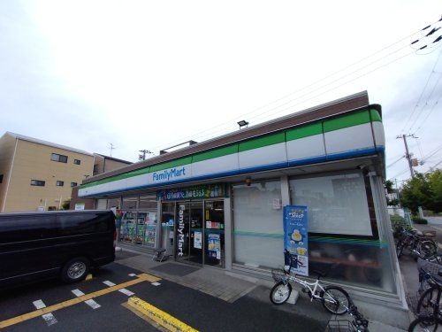 ファミリーマート平野店の画像