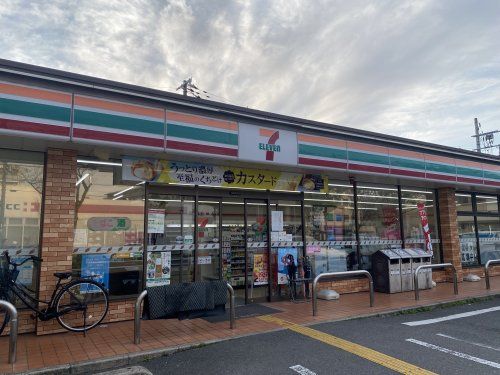 セブンイレブン 堺けやき通り店の画像