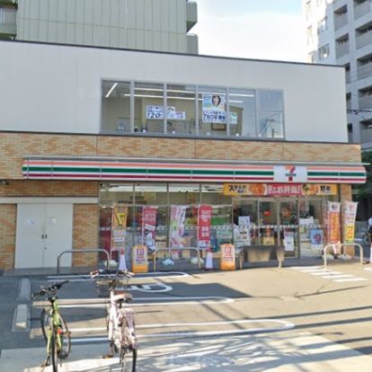 セブンイレブン 吹田江坂町2丁目店の画像