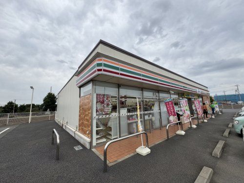 セブンイレブン 八街九十九路店の画像