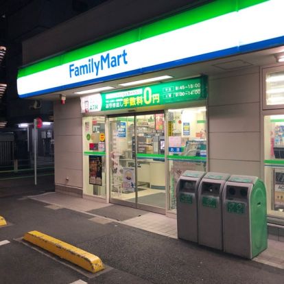 ファミリーマート鵜の木多摩堤通り店の画像