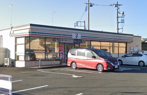 セブンイレブン 伊勢原板戸店の画像