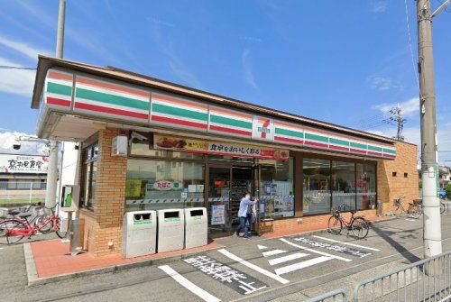 セブンイレブン 高槻大冠町店の画像