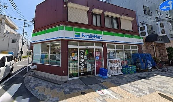 ファミリーマート 荒川尾竹橋店の画像