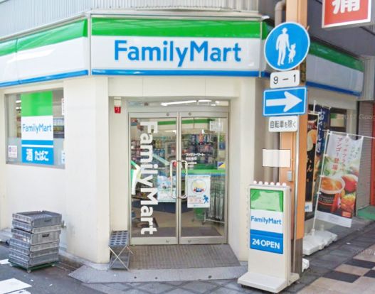 ファミリーマート南船場一丁目店の画像