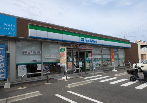 ファミリーマート茜部中島店の画像