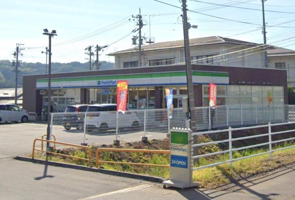 ファミリーマート 佐久望月店の画像