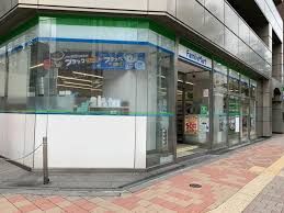 ファミリーマート 銀座松屋通り店の画像