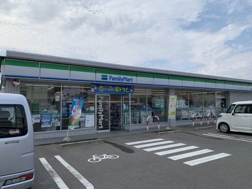 ファミリーマート 長野しののい店の画像