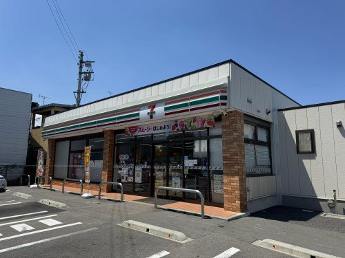 セブンイレブン 長野青木島団地入口店の画像