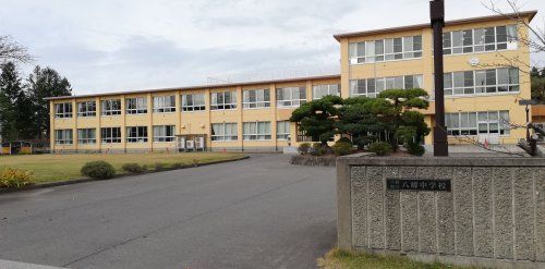 八峰町立八峰中学校の画像