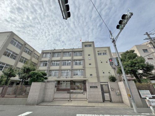 大阪市立瓜破西中学校の画像