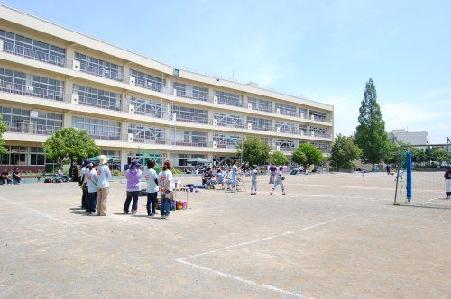 ふじみ野市立元福小学校の画像