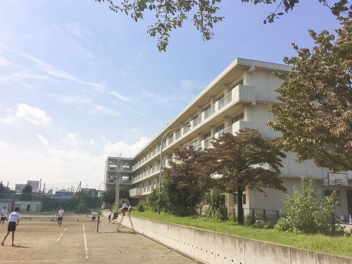 三芳町立三芳東中学校の画像