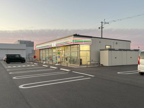 セブンイレブン 八代臨港線店の画像