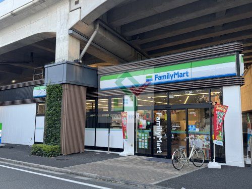 ファミリーマート石神井公園駅西店の画像