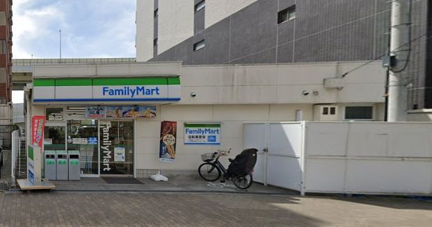 ファミリーマート 波除中央大通店の画像