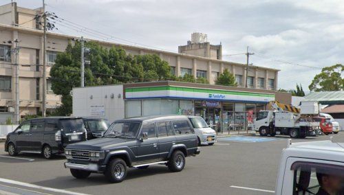 ファミリーマート 和歌山榎原店の画像