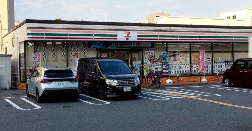 セブンイレブン明石山下町店の画像