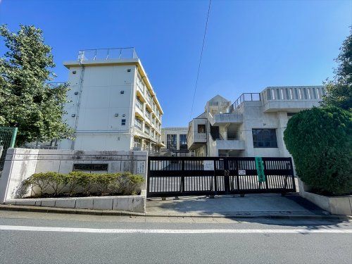 練馬区立貫井中学校の画像