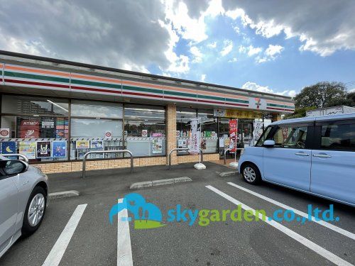 セブンイレブン調布柴崎1丁目店の画像