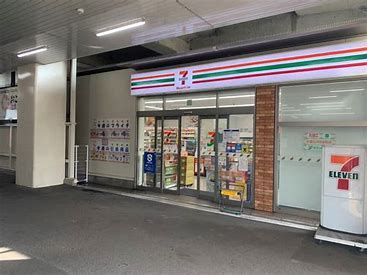 セブンイレブン ハートインJRおごと温泉駅前店の画像