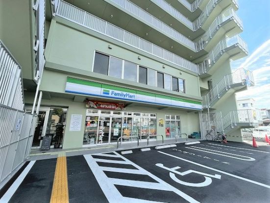 ファミリーマート 徳山橋本町店の画像