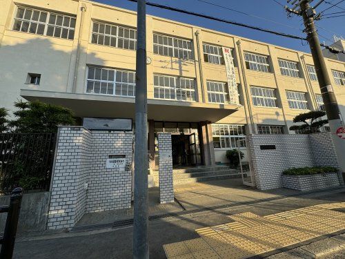 大阪市立今津中学校の画像