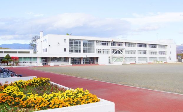 蘭越町立蘭越小学校の画像