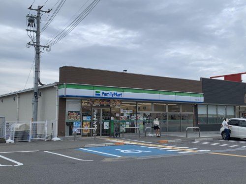 ファミリーマート 打田上野店の画像