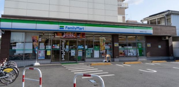 ファミリーマート 板橋舟渡三丁目店の画像