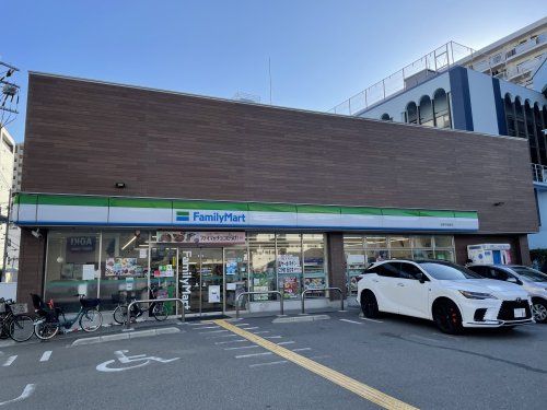 ファミリーマート 城東今福東店の画像